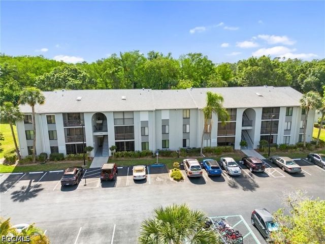 9540 Green Cypress LN 10-B2, Fort Myers, FL 33905