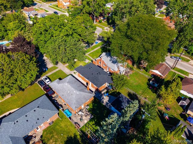 8300 Virgil Street, Dearborn Heights, MI 48127
