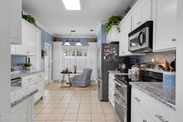 403 Wind Haven Lane, Lafayette, LA 70506