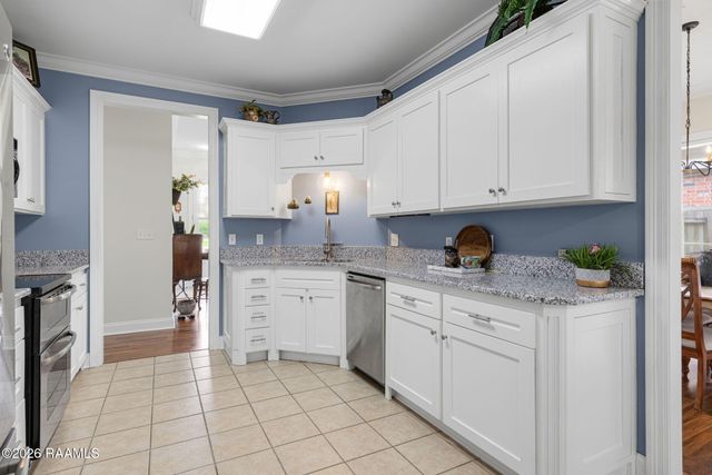 403 Wind Haven Lane, Lafayette, LA 70506