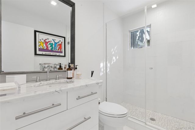 8 Ocean Lane, Amagansett, NY 11930