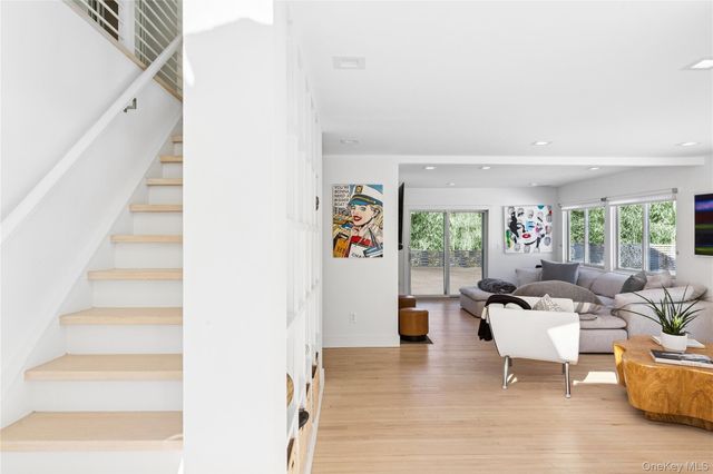 8 Ocean Lane, Amagansett, NY 11930