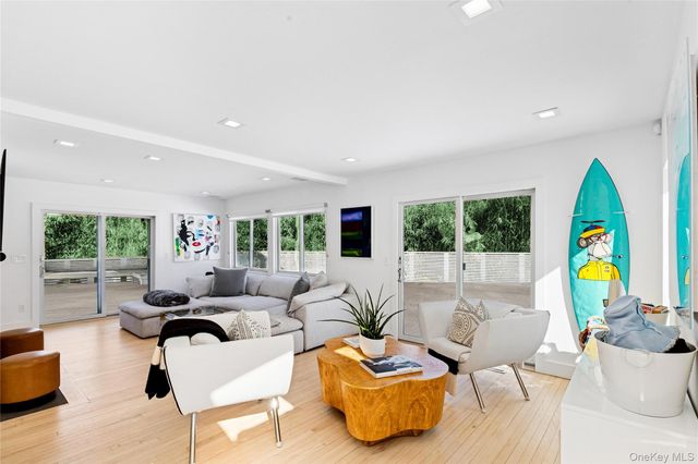 8 Ocean Lane, Amagansett, NY 11930