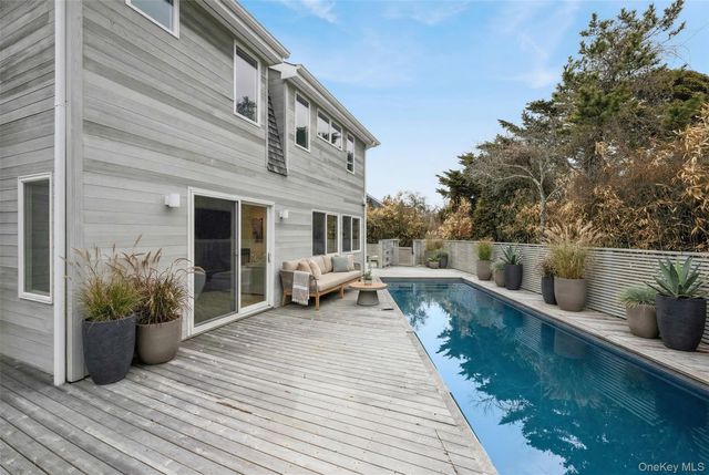 8 Ocean Lane, Amagansett, NY 11930