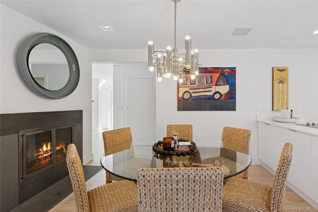 8 Ocean Lane, Amagansett, NY 11930