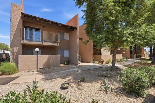 5525 E Thomas Road Unit G7, Phoenix, AZ 85018