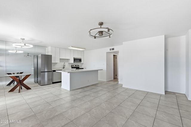 5525 E Thomas Road Unit G7, Phoenix, AZ 85018