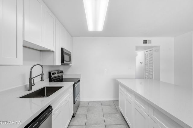 5525 E Thomas Road Unit G7, Phoenix, AZ 85018