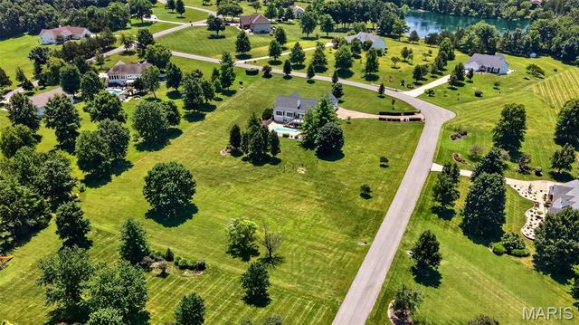 512 Meadowfield Lane, Wentzville, MO 63385