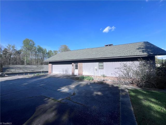 1717 Wallburg High Point Road, High Point, NC 27265