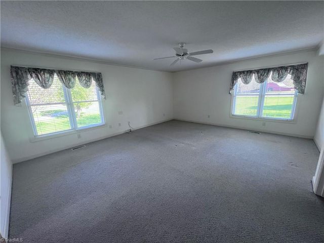 1717 Wallburg High Point Road, High Point, NC 27265