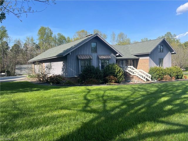 1717 Wallburg High Point Road, High Point, NC 27265