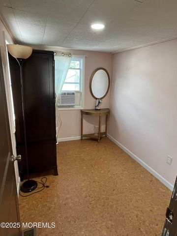 7 Grace Lane, Howell, NJ 07731