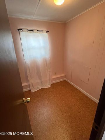 7 Grace Lane, Howell, NJ 07731