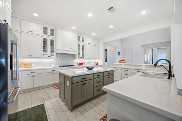 4215 Martin Ridge Drive, Manvel, TX 77578