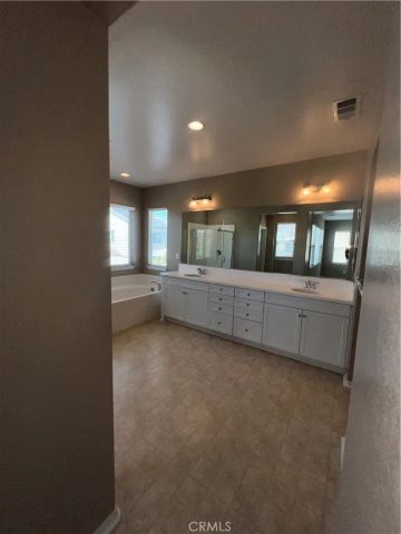 29669 Eastbank, Menifee, CA 92585