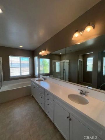 29669 Eastbank, Menifee, CA 92585