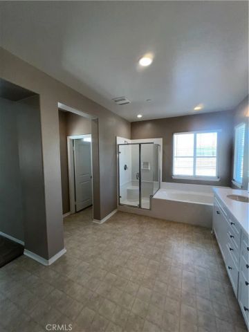 29669 Eastbank, Menifee, CA 92585