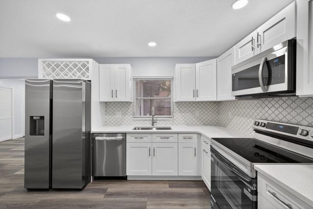 4928 SHETLAND AVENUE, Tampa, FL 33615