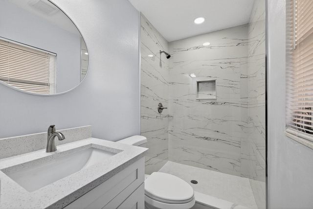 4928 SHETLAND AVENUE, Tampa, FL 33615