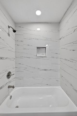 4928 SHETLAND AVENUE, Tampa, FL 33615