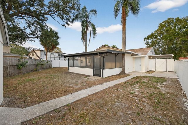 4928 SHETLAND AVENUE, Tampa, FL 33615