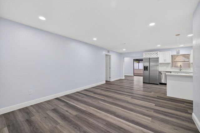 4928 SHETLAND AVENUE, Tampa, FL 33615