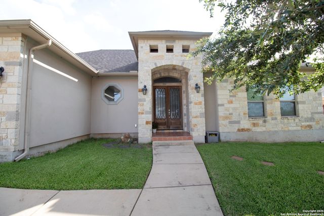 104 S Elise, La Vernia, TX 78121