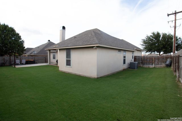 104 S Elise, La Vernia, TX 78121