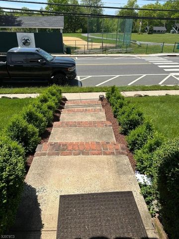 12 Peapack Rd, Far Hills Boro, NJ 07931