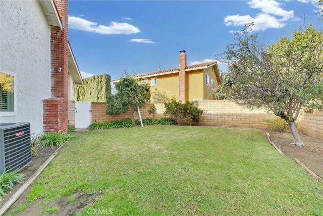 5816 E Paseo Balboa, Anaheim, CA 92807