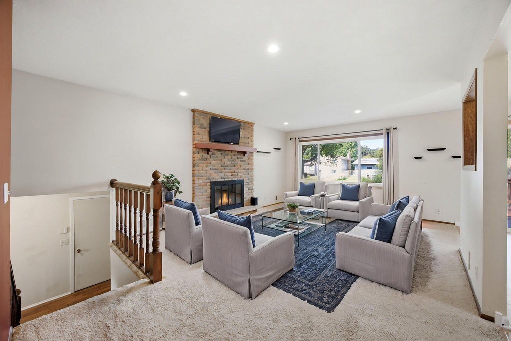 2370 Pleasant View Drive, New Brighton, MN 55112 — photo 5
