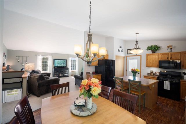 2308 Linda COURT, Waukesha, WI 53188