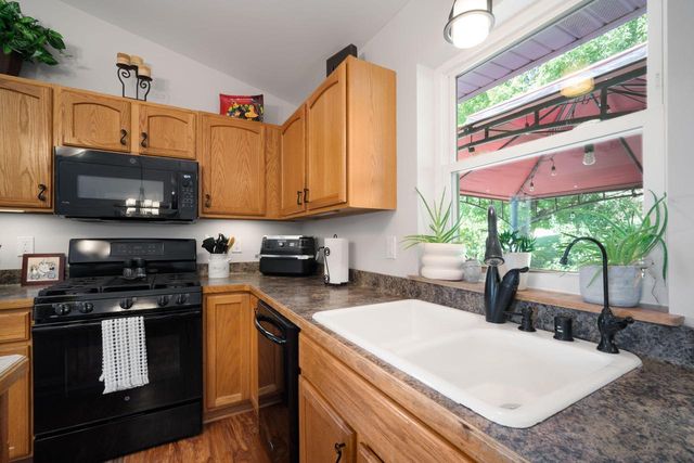 2308 Linda COURT, Waukesha, WI 53188