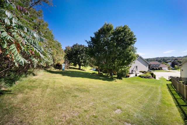 2308 Linda COURT, Waukesha, WI 53188