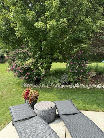 2308 Linda COURT, Waukesha, WI 53188