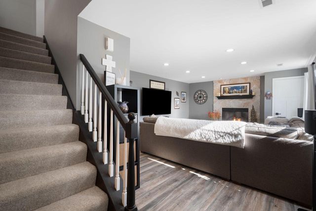 2308 Linda COURT, Waukesha, WI 53188
