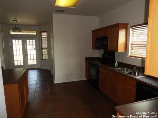 13506 TOPAZ LK, Helotes, TX 78023