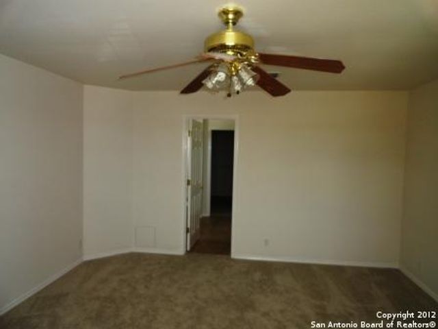 13506 TOPAZ LK, Helotes, TX 78023