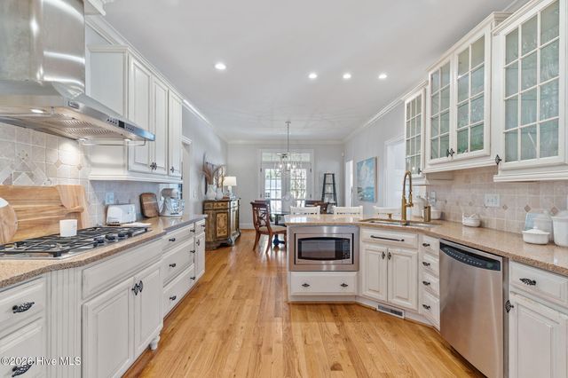 100 King Arthur Drive, Wilmington, NC 28403