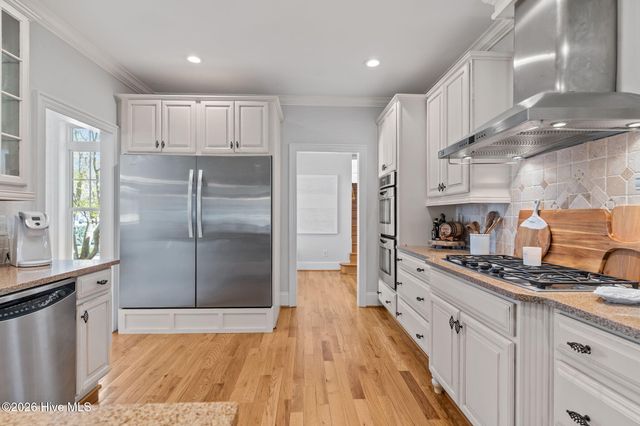 100 King Arthur Drive, Wilmington, NC 28403