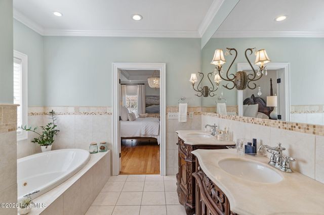 100 King Arthur Drive, Wilmington, NC 28403