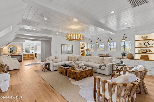 100 King Arthur Drive, Wilmington, NC 28403