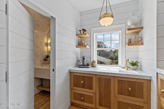 100 King Arthur Drive, Wilmington, NC 28403