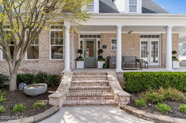 100 King Arthur Drive, Wilmington, NC 28403