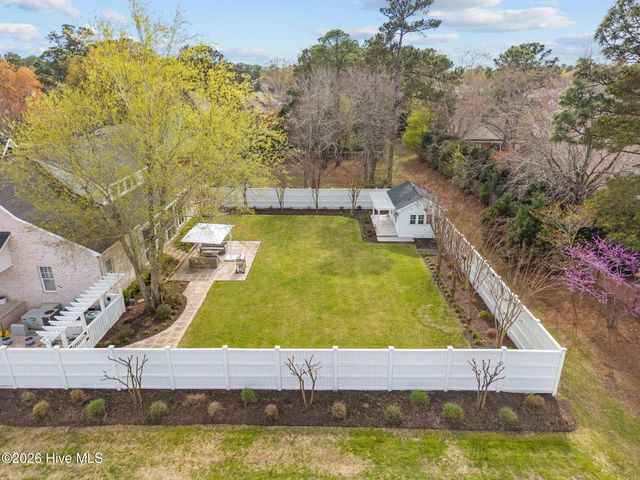 100 King Arthur Drive, Wilmington, NC 28403