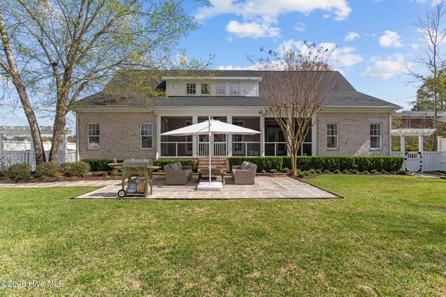 100 King Arthur Drive, Wilmington, NC 28403