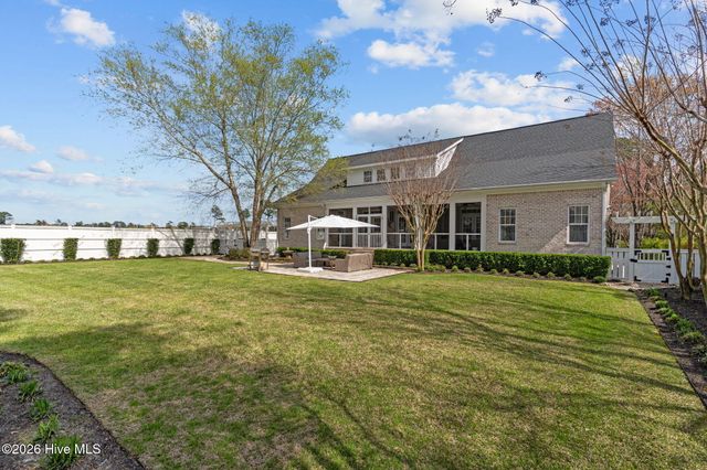 100 King Arthur Drive, Wilmington, NC 28403