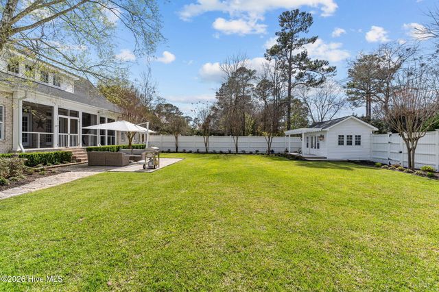 100 King Arthur Drive, Wilmington, NC 28403