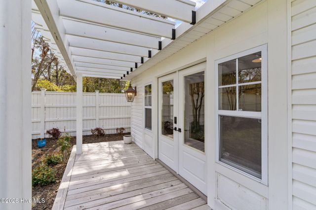 100 King Arthur Drive, Wilmington, NC 28403